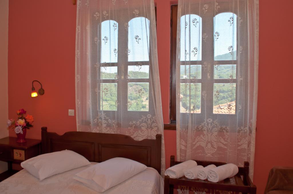 Christofer'S Rooms Загора Екстериор снимка